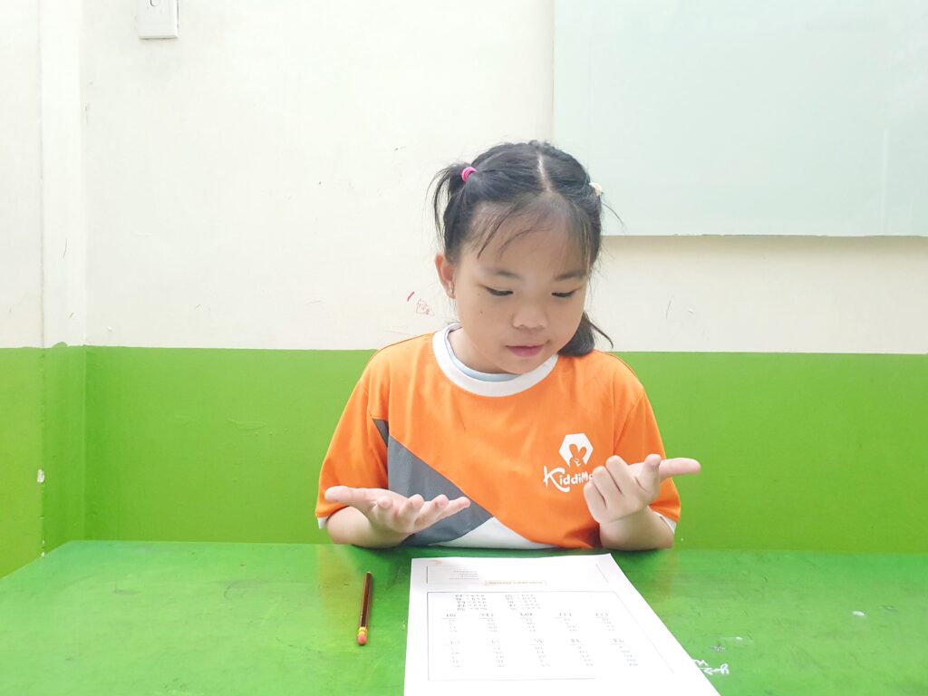 Phương pháp FingerMath có thay thế được Toán trên Trường hay không? 2 FingerMath có thay thế môn Toán trên trường không?